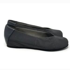 Eileen Fisher Grosgrain Ballet Flats With Hidden Low Wedge Gray Size 6